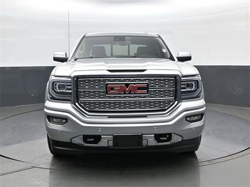 Used 2018 GMC Sierra 1500 Denali w/ Denali Ultimate Package image 2