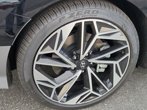 Certified 2024 Hyundai Ioniq 6 SEL image 5