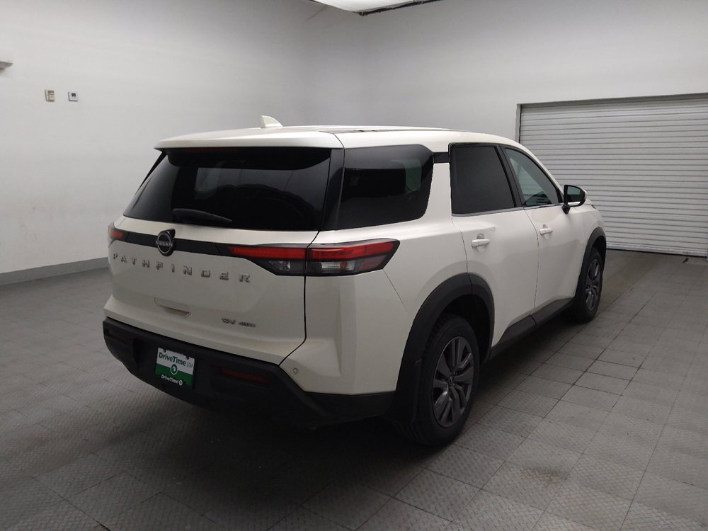 Used 2022 Nissan Pathfinder SV AWD/4WD image 10
