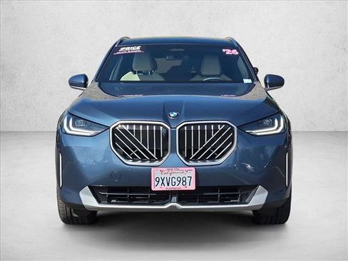 Used 2026 BMW X3 xDrive30i w/ Premium Package AWD/4WD image 2