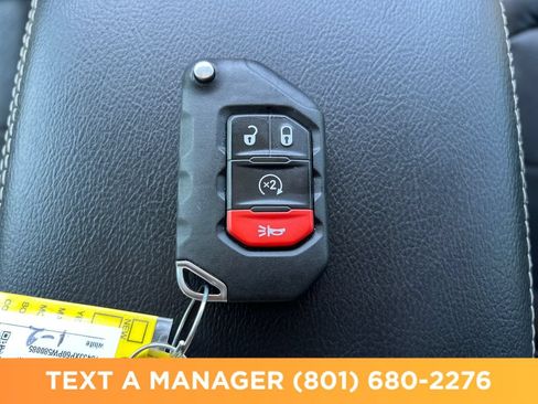 Used 2023 Jeep Wrangler Unlimited Sahara w/ Cold Weather Group AWD/4WD image 28