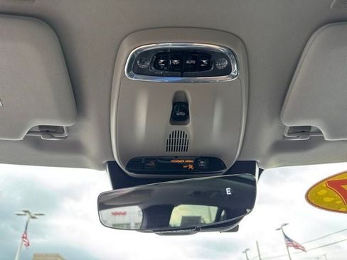 Used 2017 Volvo XC90 T6 Momentum w/ Vision Package AWD/4WD image 15