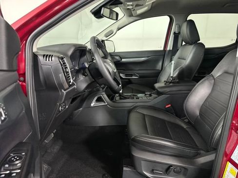 Used 2025 Ford Ranger Lariat w/ FX4 Off-Road Package image 11