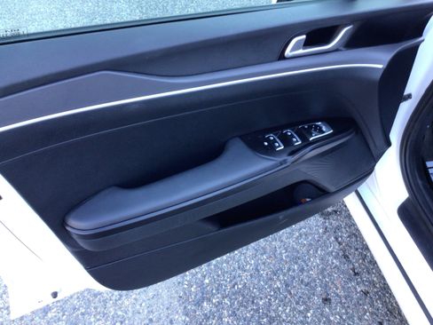 Used 2024 Kia K5 GT-Line w/ GT-Line Premium Package image 10