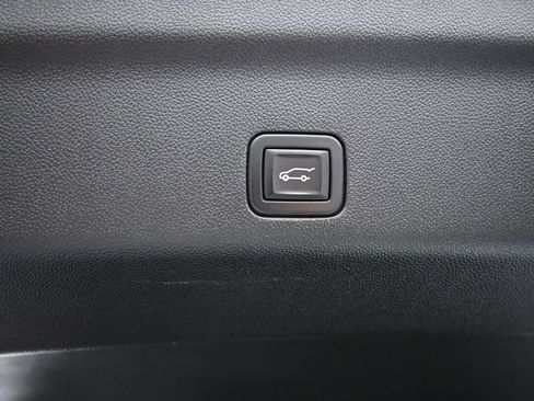 Used 2023 Cadillac Escalade Sport AWD/4WD image 37