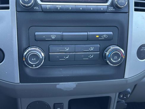 Used 2018 Nissan Frontier SV image 22