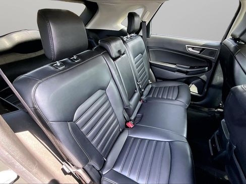 Used 2024 Ford Edge SEL AWD/4WD image 17