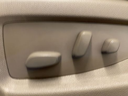 Used 2016 Chevrolet Tahoe LT image 14