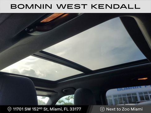 Used 2021 Chevrolet TrailBlazer RS w/ Sun and Liftgate Package image 19