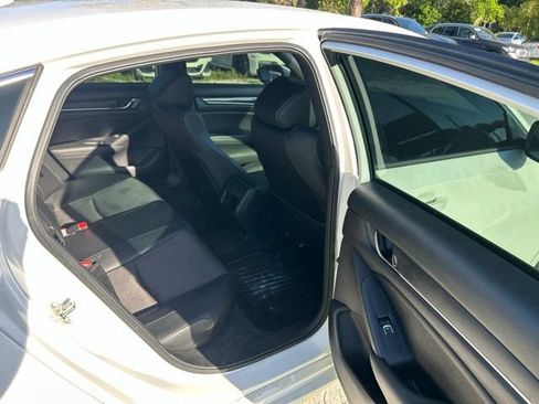 Used 2020 Honda Accord Sport image 8