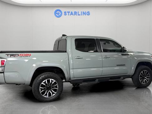 Used 2023 Toyota Tacoma TRD Sport w/ Advanced Technology Package AWD/4WD image 10
