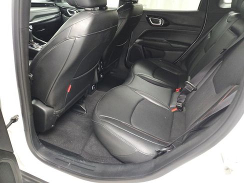 Used 2024 Jeep Compass Trailhawk image 19