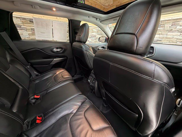 Used 2020 Jeep Cherokee Limited AWD/4WD image 33