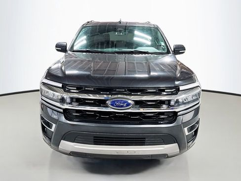 Used 2024 Ford Expedition Limited AWD/4WD image 2