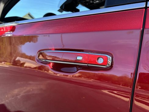 New 2026 GMC Yukon Denali w/ Sun & Power Step Package image 25