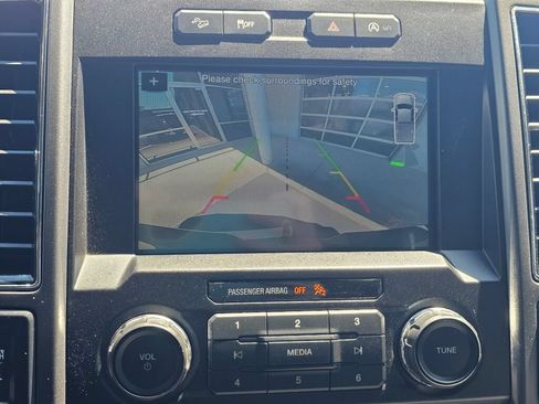 Used 2018 Ford F150 XLT w/ Equipment Group 302A Luxury AWD/4WD image 18