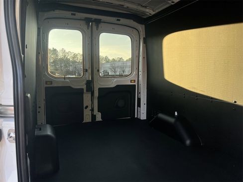 New 2026 Ford Transit 250 148 Medium Roof Extended AWD w/ Load Area Protection Package image 18
