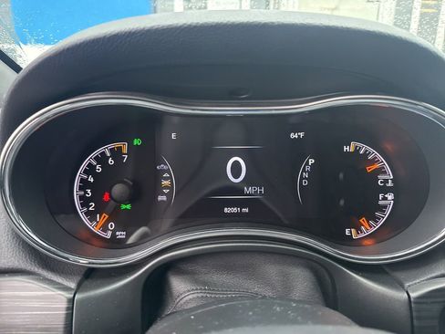 Used 2020 Jeep Grand Cherokee Altitude image 12