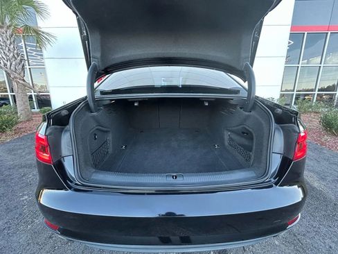 Used 2017 Audi A4 2.0T Premium image 21