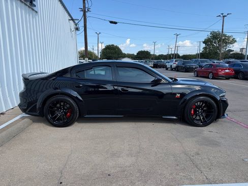 Used 2021 Dodge Charger Scat Pack RWD image 9