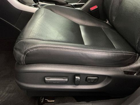 Used 2016 Honda Accord Touring image 17