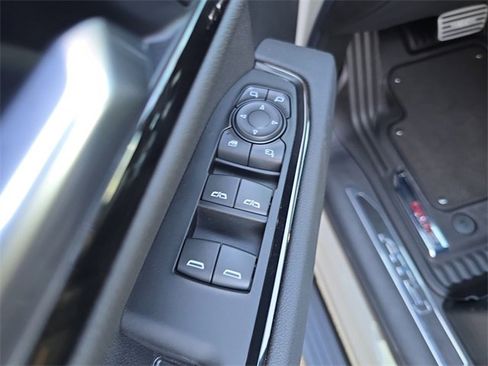 New 2026 GMC Sierra 1500 AT4 w/ Technology Package image 17