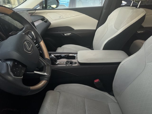 Used 2024 Lexus RX 350 w/ Convenience Package AWD/4WD image 6