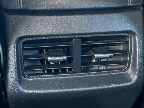 Used 2020 Ford Edge SEL image 14