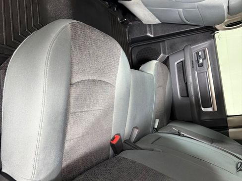 Used 2015 RAM 2500 SLT image 16