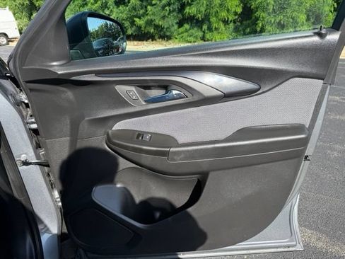 Used 2021 Chevrolet TrailBlazer LS FWD image 22