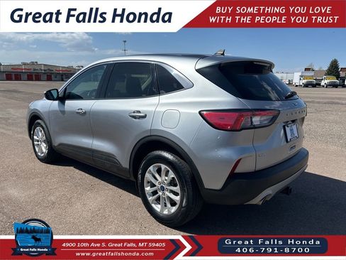 Used 2021 Ford Escape SE w/ Cold Weather Package AWD/4WD image 5