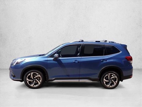 Used 2023 Subaru Forester Touring AWD/4WD image 2