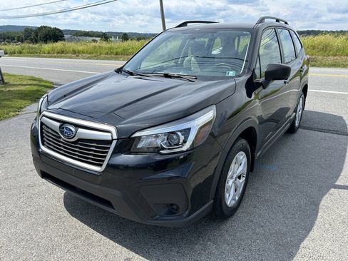 Used 2020 Subaru Forester w/ Alloy Wheel Package AWD/4WD image 4