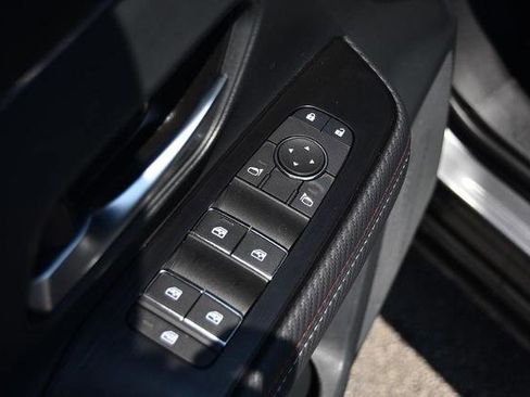 New 2025 Nissan Kicks SR image 9