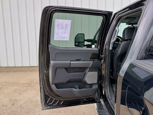 Used 2023 Ford F150 Lariat w/ Trailer Tow Package image 12