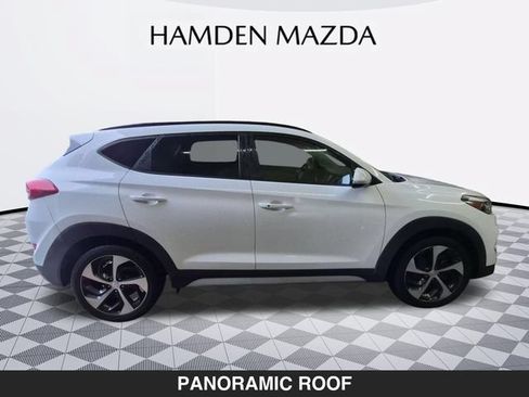 Used 2018 Hyundai Tucson Value AWD/4WD image 2