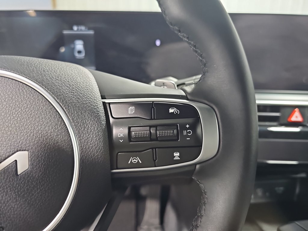 Used 2026 Kia K5 GT FWD image 17