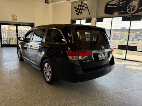 Used 2016 Honda Odyssey SE image 5