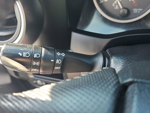 Used 2016 Toyota Tacoma SR5 w/ Towing Package image 14