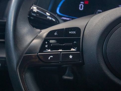 Certified 2025 Hyundai Elantra Sport FWD image 24
