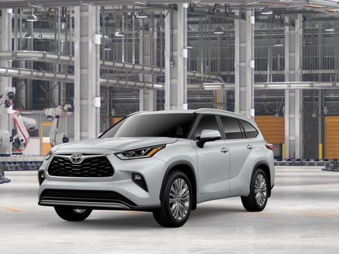 New 2026 Toyota Highlander Platinum AWD/4WD image 1