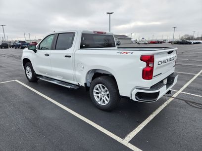 New 2026 Chevrolet Silverado 1500 Custom w/ Turbomax Blackout Package