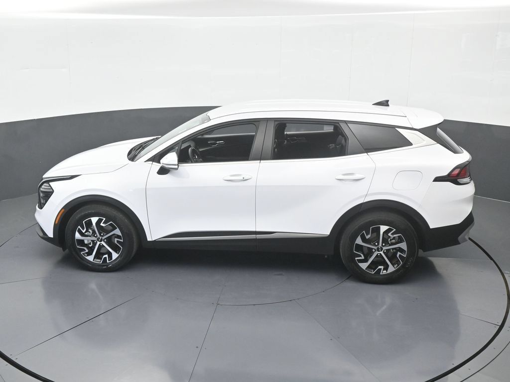 Used 2025 Kia Sportage EX FWD image 50