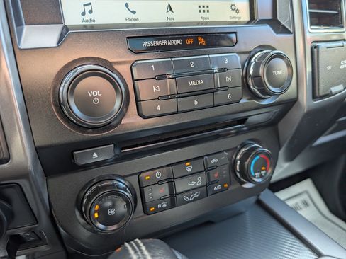 Used 2018 Ford F150 XLT w/ Equipment Group 302A Luxury image 23