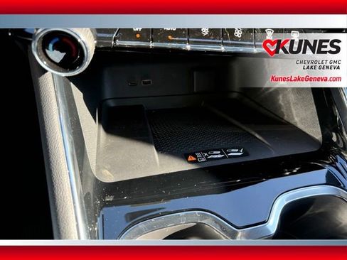 New 2026 Chevrolet Traverse LT w/ LPO, Floor Liner Package image 27