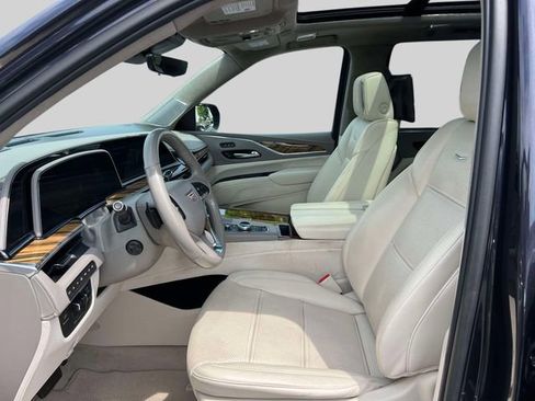 Used 2023 Cadillac Escalade ESV Sport Platinum AWD/4WD image 22