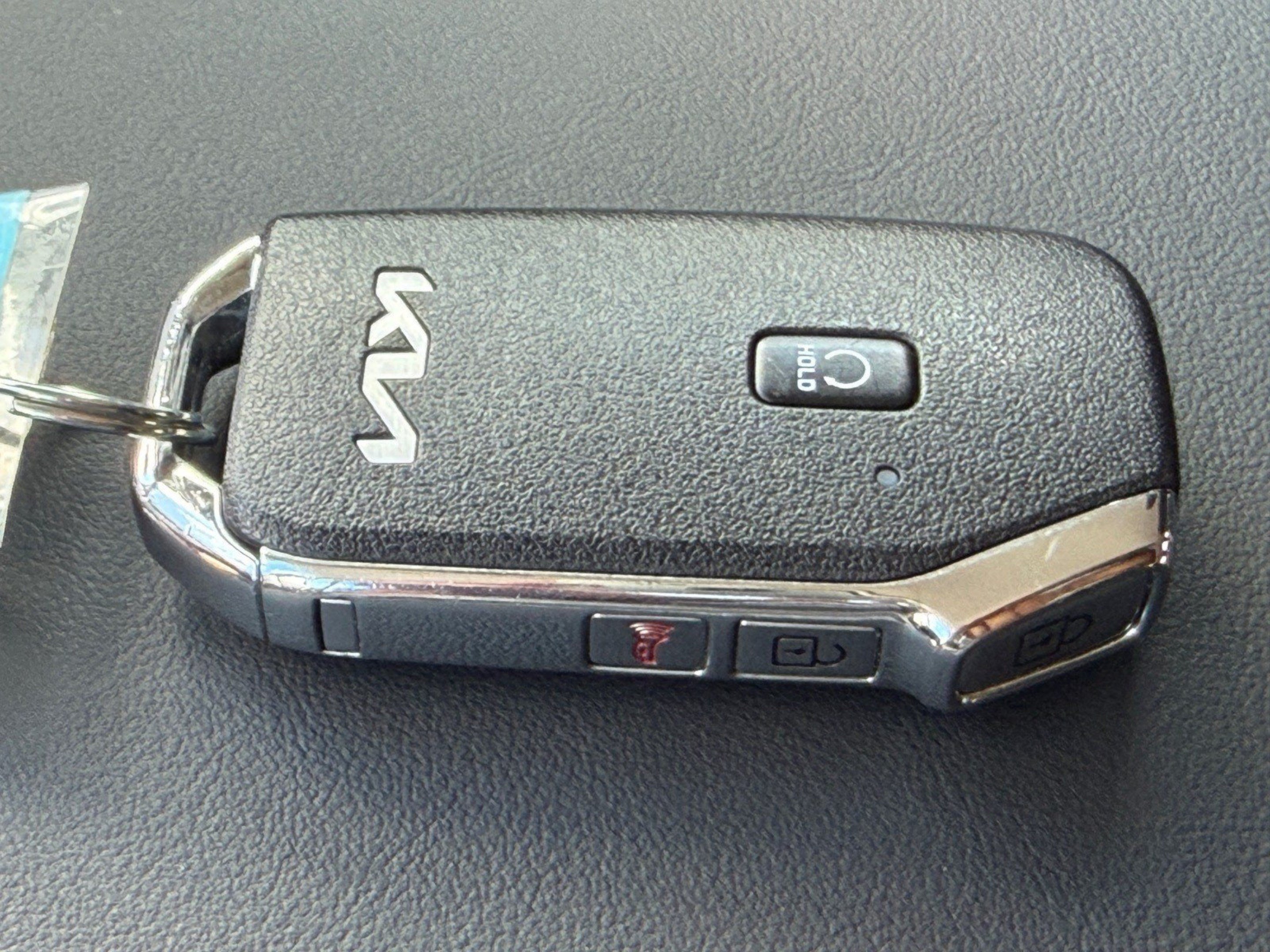 Used 2022 Kia Sorento S FWD image 38