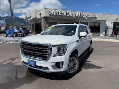 Used 2023 GMC Yukon XL SLT image 1