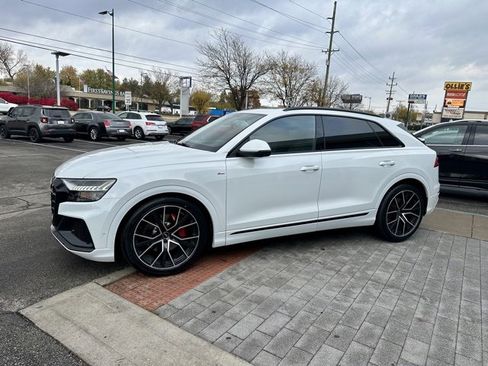 Used 2021 Audi Q8 Prestige image 3