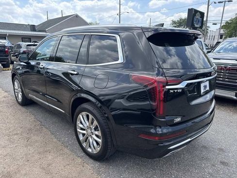 Used 2022 Cadillac XT6 Premium Luxury w/ Technology Package image 6